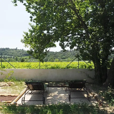 Casa de Férias Pretty Modern With Pool And Views Of The Vineyards, Domazan