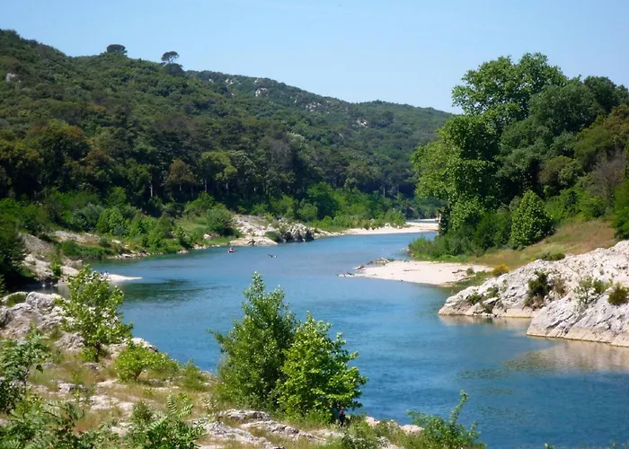 Near Pont Du Gard & Vineyards * Domazan
